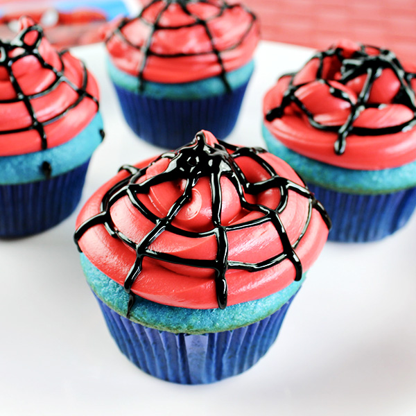Easy Spiderman Cupcakes