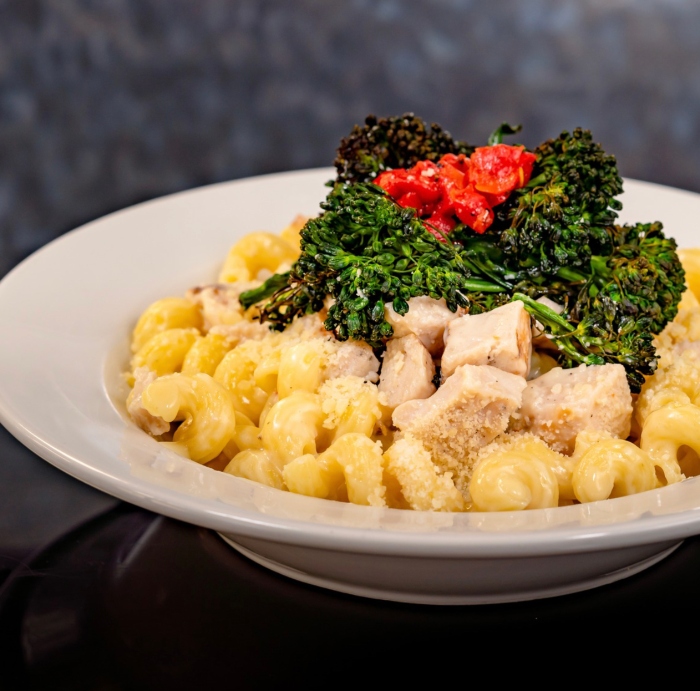 This delicious pasta dish comes is a Charred Broccolini & Lemon Chicken Pasta that you can order at Alien Pizza Planet.