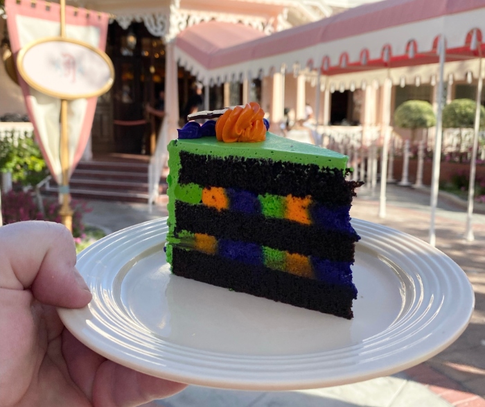 Monster Cake is coming back to Plaza Inn in Disneyland!