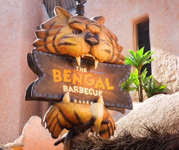 Hummus Trio is the perfect snack to share with a loved one! Check out Bengal Barbecue in Disneyland!